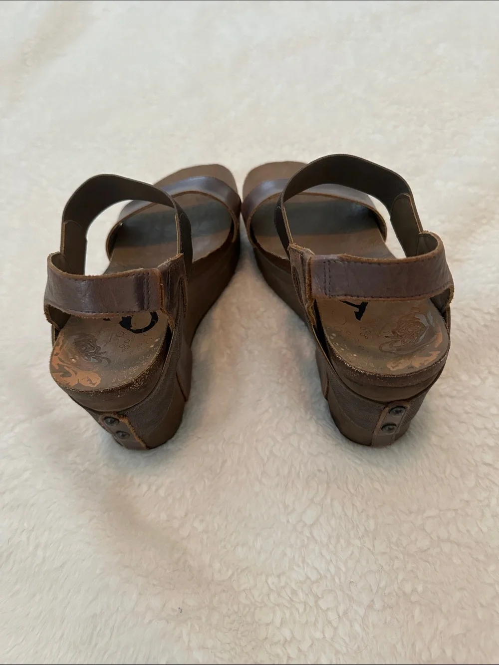 Women’s OTBT Bushnell Platform Wedge size 7.5